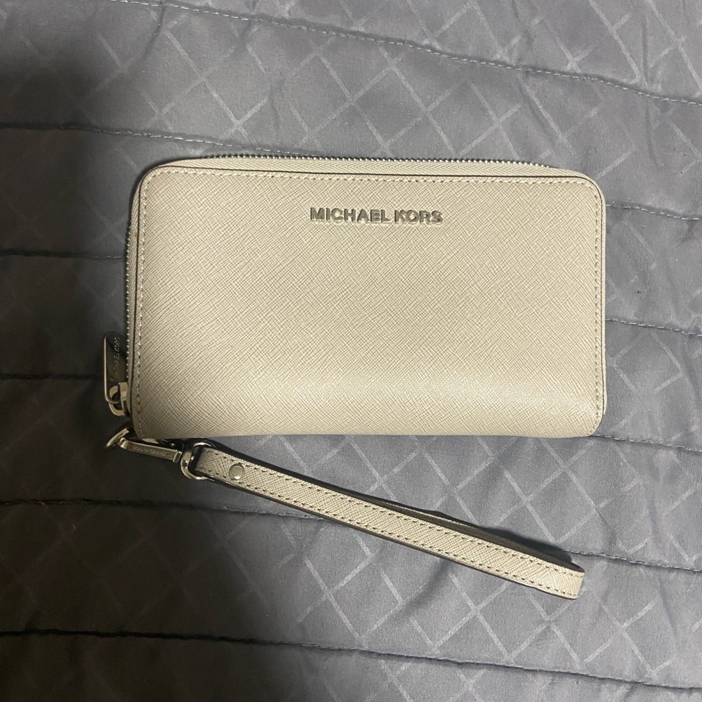 Michael kors wallet/wristlet